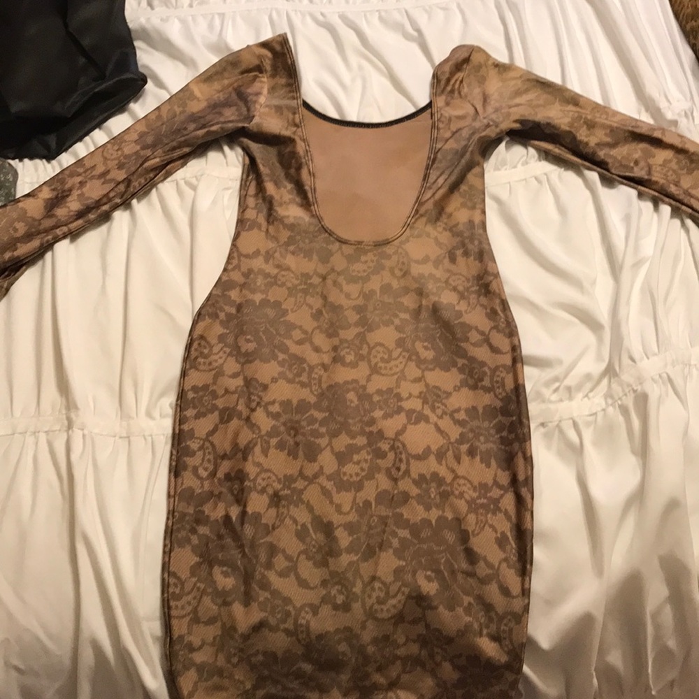 Dress - Picture 3 of 3